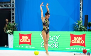 raffaeli sofia sfe09358 copia simone ferraro ph